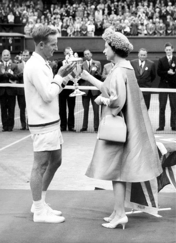 他既是球队 他既是球队