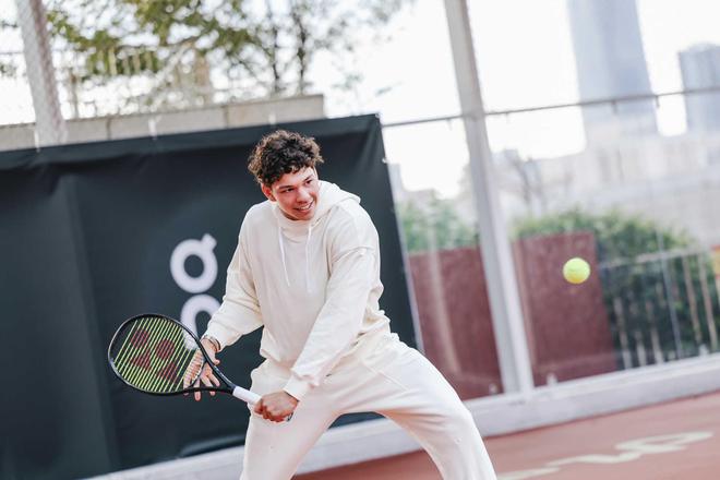 再到球员们 再到球员们