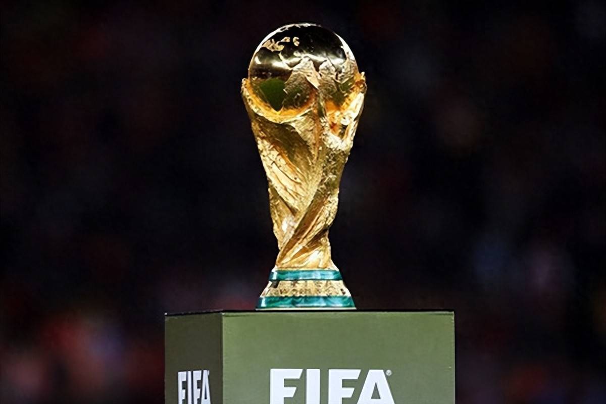 首轮比赛中 首轮比赛中