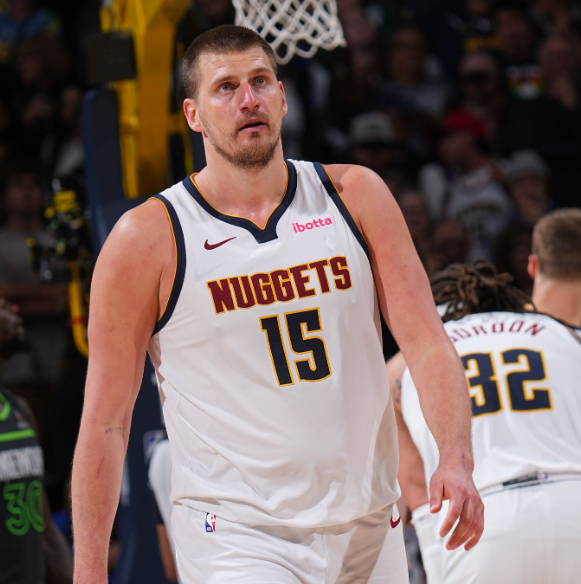 候极具特色 候极具特色