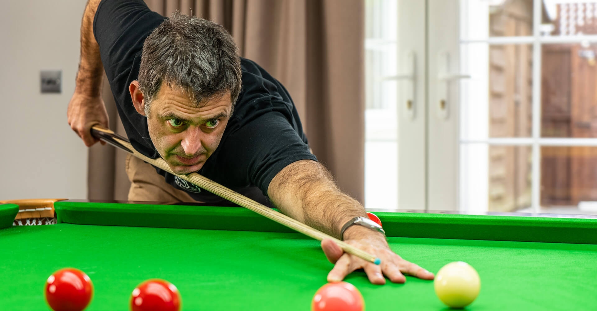 她能够在法 她能够在法